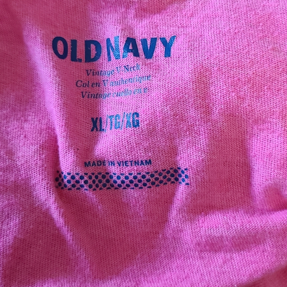 Old Navy Women’s Pink V-Neck Logo T-Shirt Size XL | Soft Cotton Tee Casual Top - Picture 4 of 4